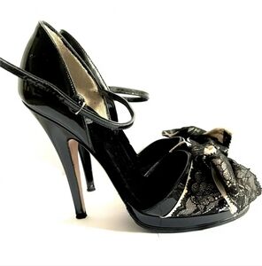 Dolce & Gabbana Black Lace Bow Heels